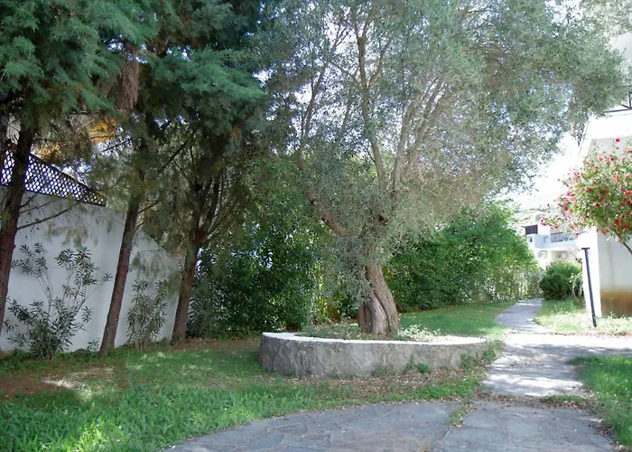 Villa Alex By The 4 Travellers *