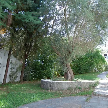 Villa Alex By The 4 Travellers *